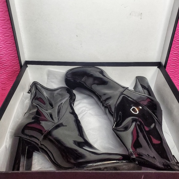 Tony Bianco Nakita Zip Ankle Bootie - Picture 10 of 11